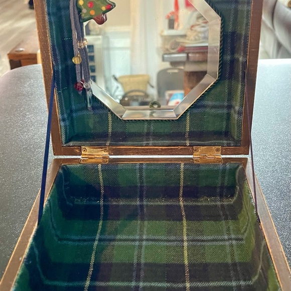 Christmas Handmade Cigar Box Purse / Custom Design - Picture 9 of 13